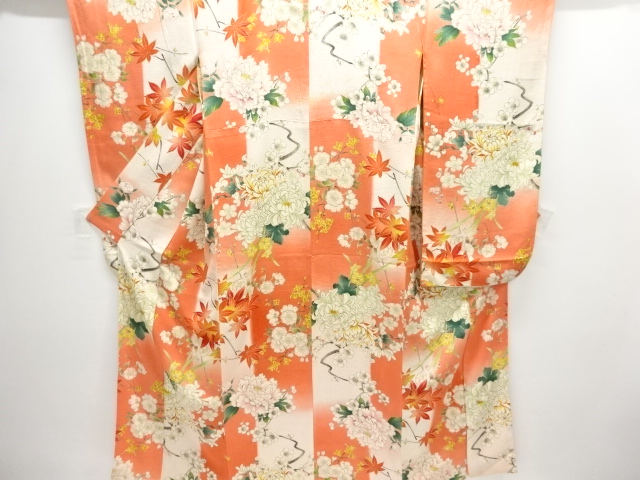 Taisho Romance, kimono with floral pattern and brocade